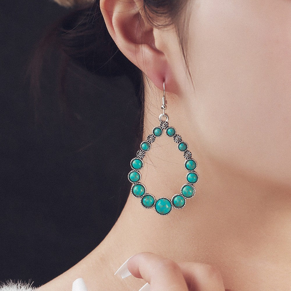 Beautiful Turquoise Raindrop Earring