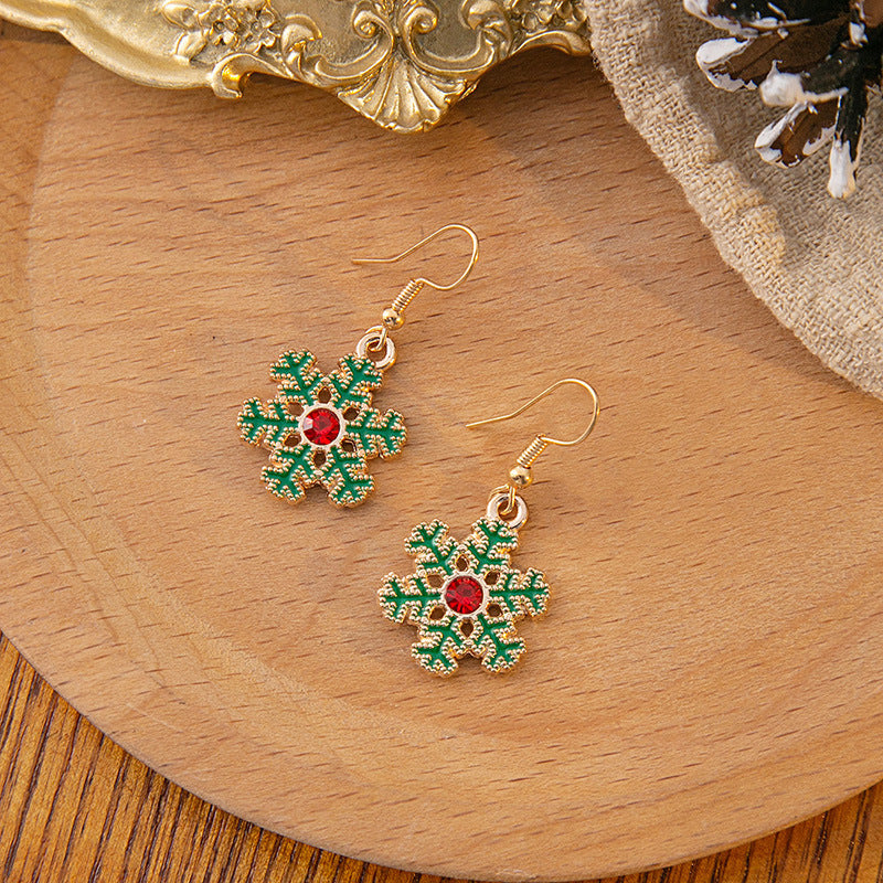 Adorable Snowflake Earrings