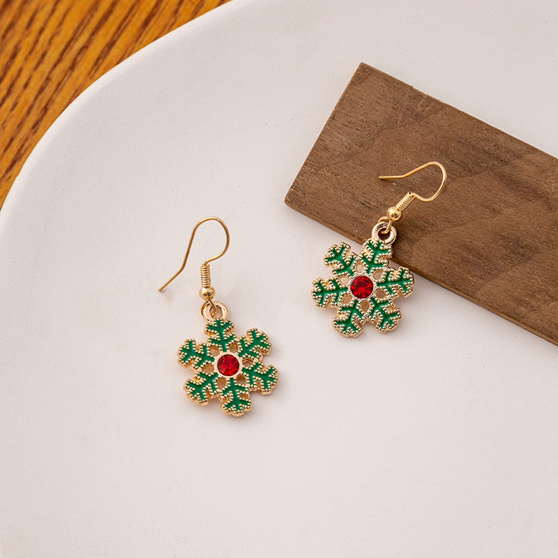 Adorable Snowflake Earrings